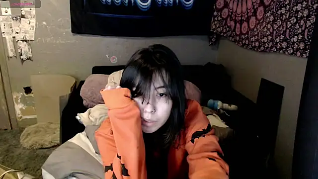 London Ray online show from 19, 10, 2025