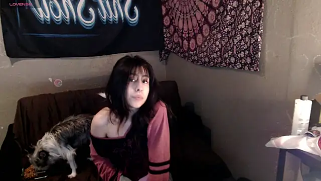 London Ray online show from 16, 4, 2026