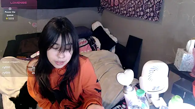 London Ray online show from 5, 2, 2026