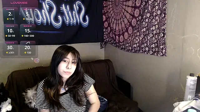 London Ray online show from 7, 4, 2026