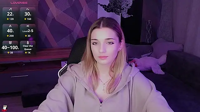 Sandy Belle online show from 18, 11, 2025