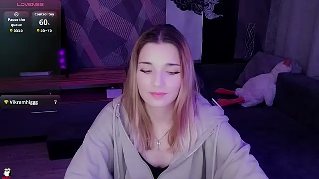 Sandy Belle online show from 7, 11, 2025