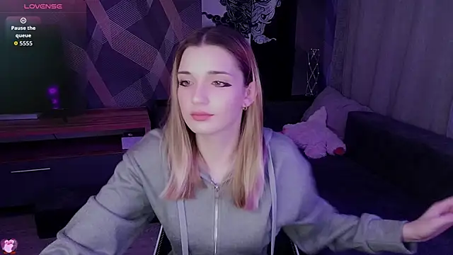 Sandy Belle online show from 29, 10, 2025