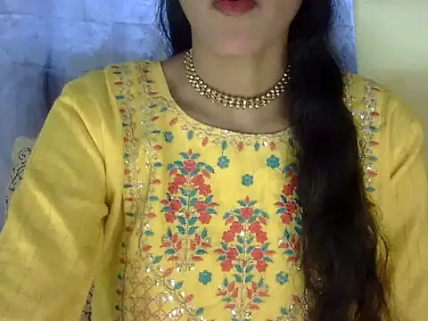 zara Khan0 online show from 10, 9, 2025