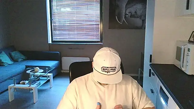 Snapshot of Dartanjanas13 chatting on 12, 9, 2025 Dartanjanas13 online show from 12, 9, 2025