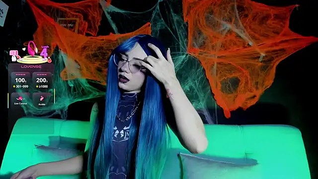 madiixwatson online show from 31, 10, 2025