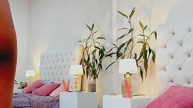 ScarlettGonzalez  online show from 1, 10, 2025
