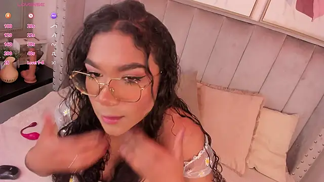 Seshat Hitt online show from 28, 11, 2025