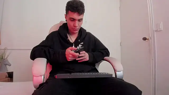 dark sun302 online show from 3, 11, 2025