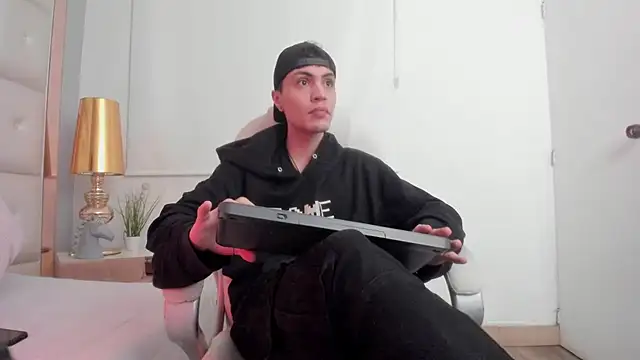 dark sun302 online show from 22, 11, 2025