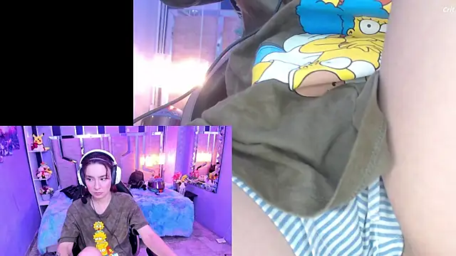 Snapshot of NicoleFerrel chatting on 14, 10, 2025 NicoleFerrel online show from 14, 10, 2025