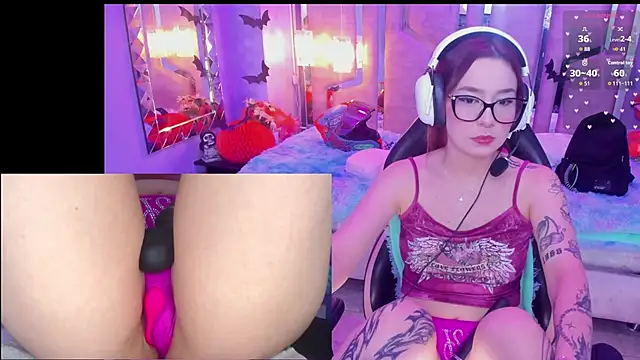 Snapshot of NicoleFerrel chatting on 3, 11, 2025 NicoleFerrel online show from 3, 11, 2025