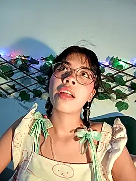 Snapshot of dolliette24 chatting on 3, 6, 2026 dolliette24 online show from 3, 6, 2026
