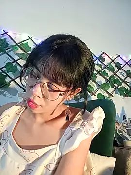 Snapshot of dolliette24 chatting on 21, 5, 2026 dolliette24 online show from 21, 5, 2026