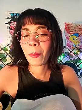 Snapshot of dolliette24 chatting on 26, 4, 2026 dolliette24 online show from 26, 4, 2026