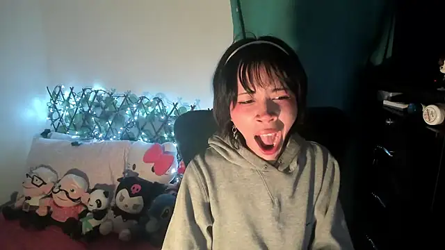 Snapshot of dolliette24 chatting on 24, 9, 2025 dolliette24 online show from 24, 9, 2025