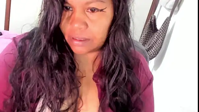 ebonylouissexyhot online show from 25, 9, 2025