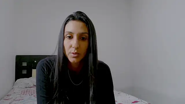 Snapshot of Saloriz_Col chatting on 10, 9, 2025 Saloriz Col online show from 10, 9, 2025