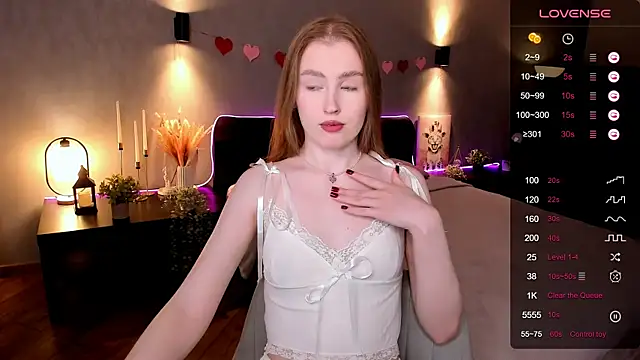 Snapshot of ShylaPie__ chatting on 9, 10, 2025 ShylaPie online show from 9, 10, 2025