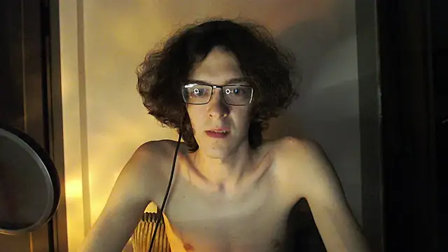 Snapshot of LovesomeCookie chatting on 12, 5, 2026 LovesomeCookie online show from 12, 5, 2026