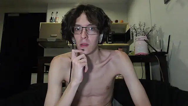 LovesomeCookie online show from 7, 10, 2025