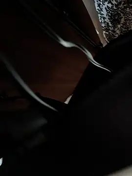 Hannah xBaby online show from 7, 3, 2026