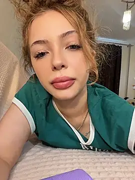 Snapshot of Hannah_xBaby chatting on 17, 6, 2026 Hannah xBaby online show from 17, 6, 2026