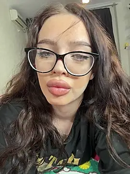 Hannah xBaby online show from 18, 1, 2026