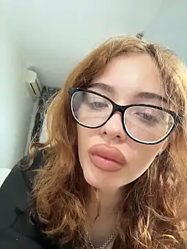 Hannah xBaby online show from 29, 3, 2026