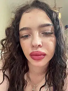 Hannah xBaby online show from 4, 12, 2025