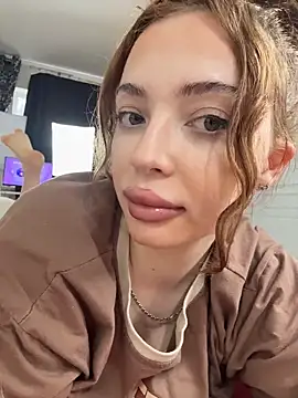 Hannah xBaby online show from 31, 3, 2026