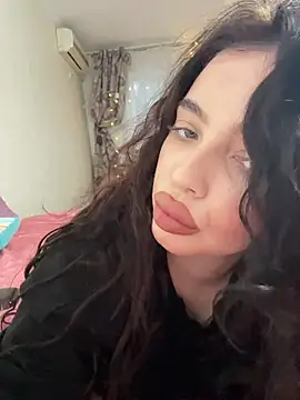 Hannah xBaby online show from 14, 11, 2025