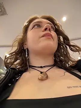 lucy-joy online show from 8, 4, 2026