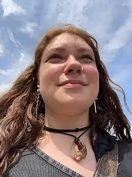 Snapshot of lucy-joy chatting on 10, 7, 2026 lucy-joy online show from 10, 7, 2026