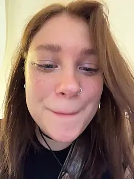 Snapshot of lucy-joy chatting on 22, 5, 2026 lucy-joy online show from 22, 5, 2026