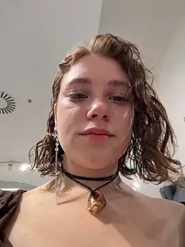 lucy-joy online show from 14, 10, 2025