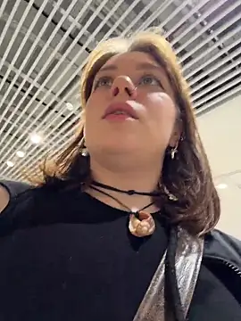 Snapshot of lucy-joy chatting on 18, 5, 2026 lucy-joy online show from 18, 5, 2026