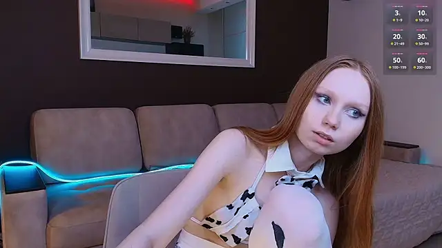 Snapshot of FoxyMira chatting on 7, 5, 2026 FoxyMira online show from 7, 5, 2026
