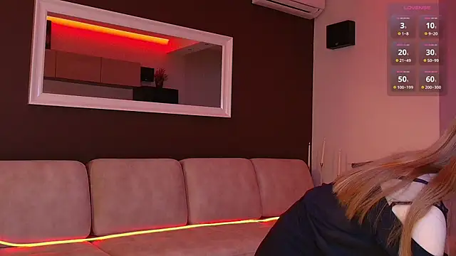 FoxyMira online show from 13, 4, 2026