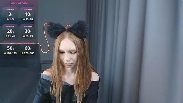 FoxyMira online show from 23, 9, 2025