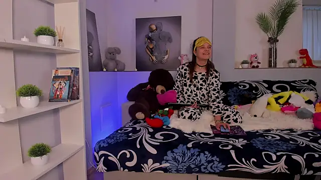 Snapshot of AlicePill chatting on 18, 11, 2025 AlicePill online show from 18, 11, 2025