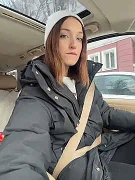 DollyTall online show from 18, 12, 2025