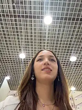 DollyTall online show from 9, 4, 2026