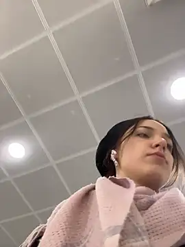 DollyTall online show from 11, 1, 2026