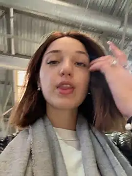 DollyTall online show from 12, 10, 2025