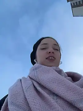 DollyTall online show from 9, 1, 2026