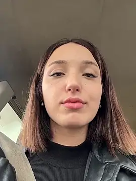 DollyTall online show from 30, 9, 2025