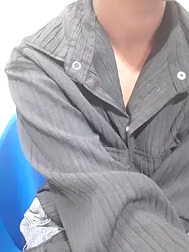 Snapshot of AnkitaDevi chatting on 1, 11, 2025 AnkitaDevi online show from 1, 11, 2025