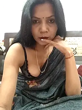 Yourhotsweetgirl online show from 16, 11, 2025