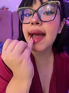 Emily Taylor2 online show from 8, 2, 2026